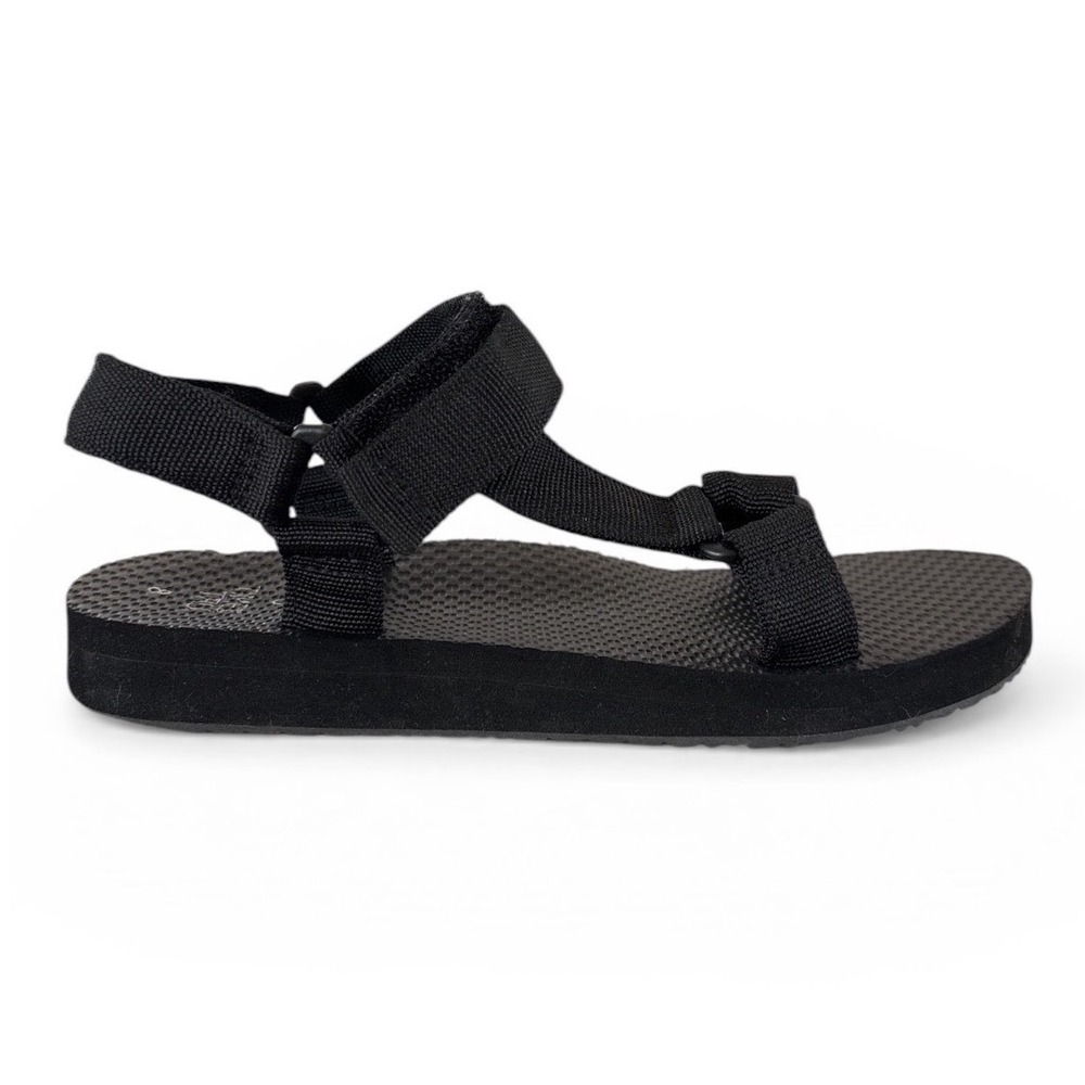 Time and Tru Sporty Sandals Size 8
